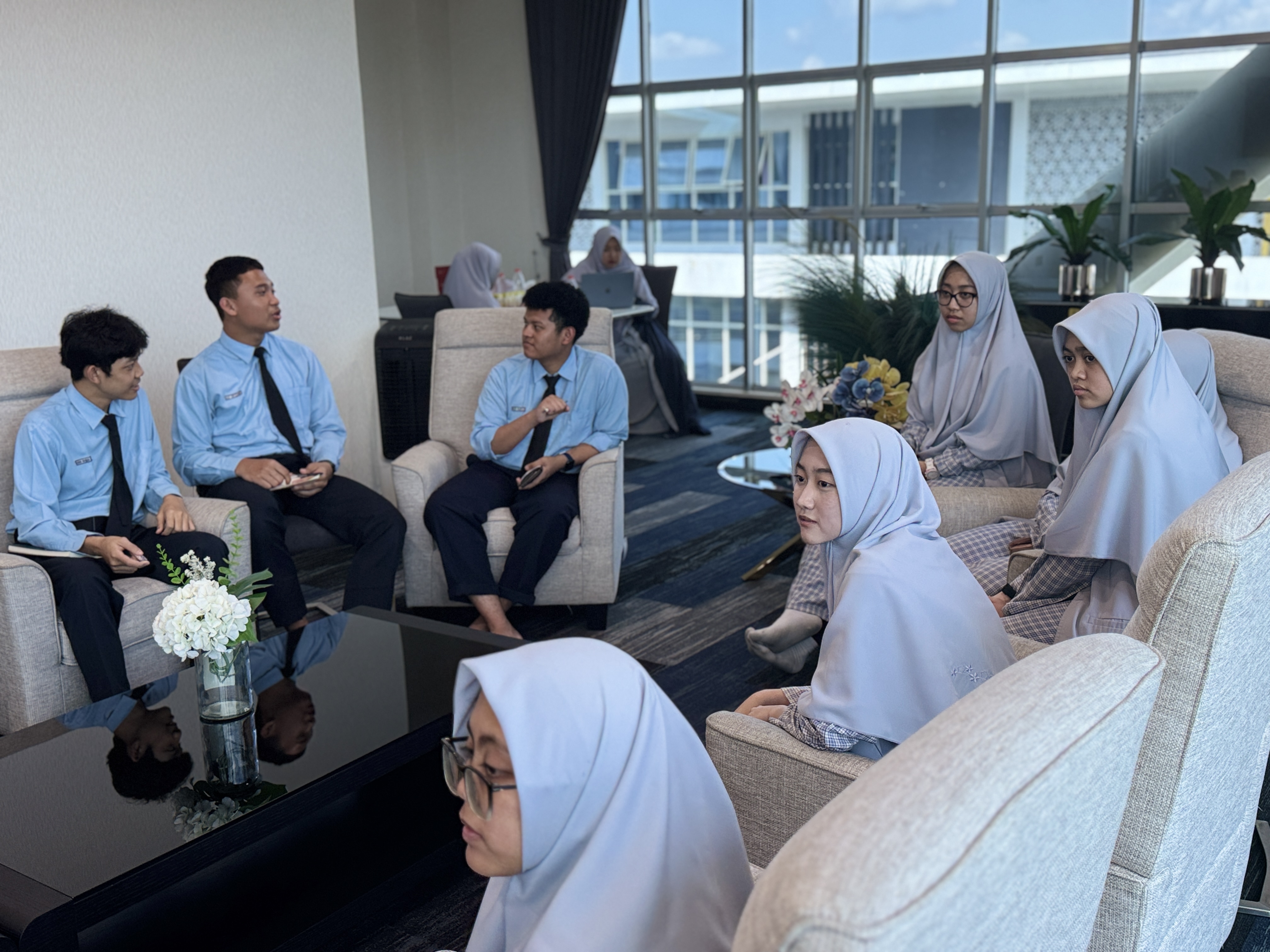 Mendapat Ilmu Studi Lanjut dari Alumni